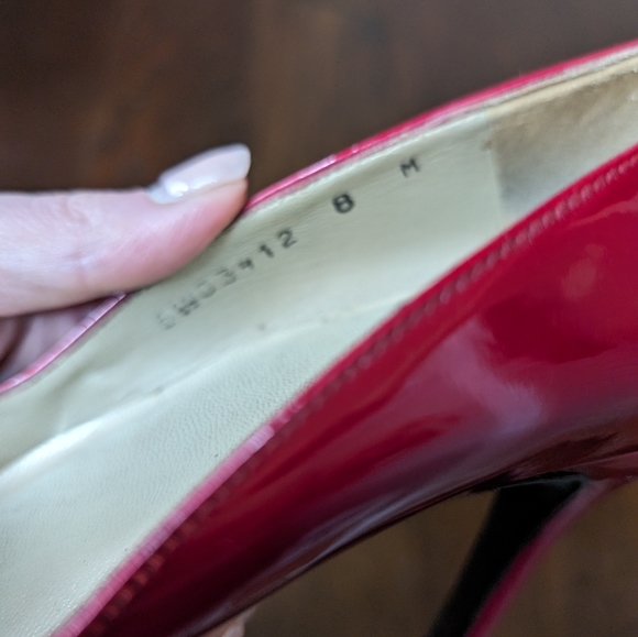 Stuart Weitzman red pumps size 8 - Picture 10 of 11